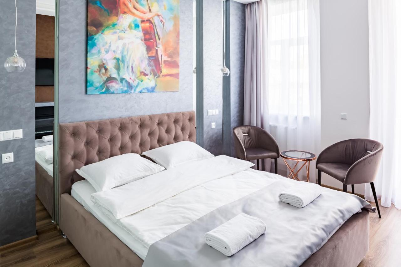 Royal Premier Apartment Lviv Bagian luar foto