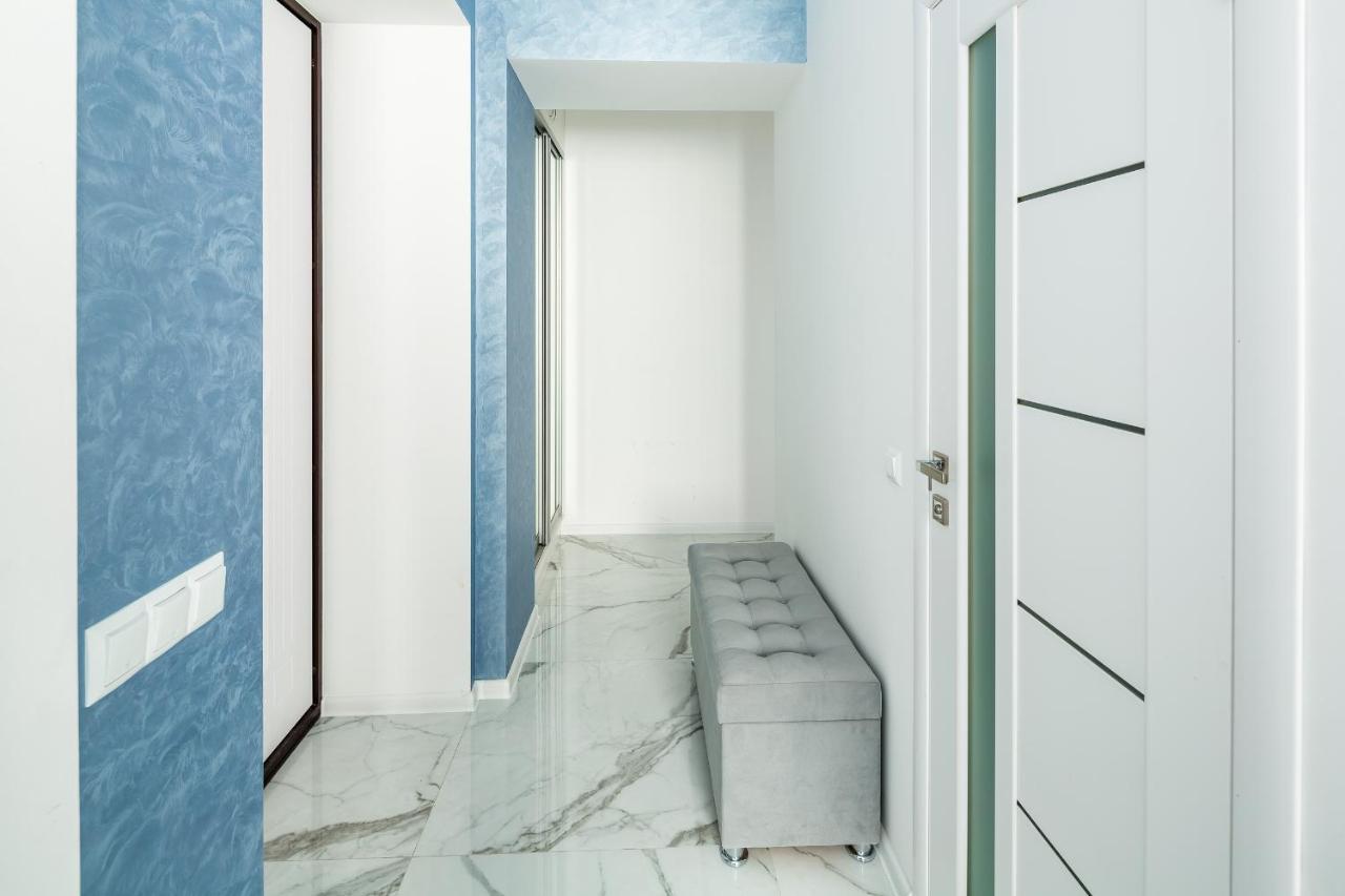 Royal Premier Apartment Lviv Bagian luar foto