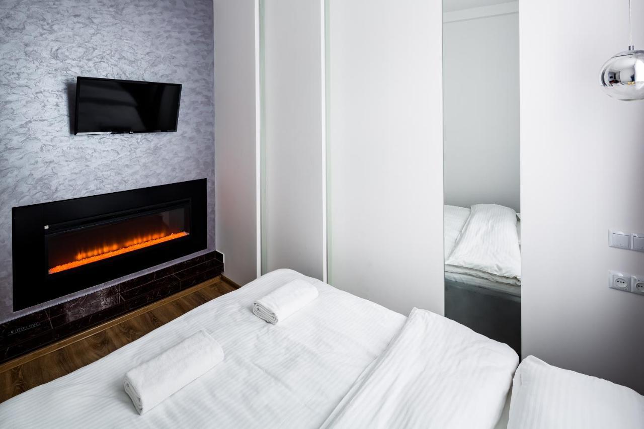 Royal Premier Apartment Lviv Bagian luar foto