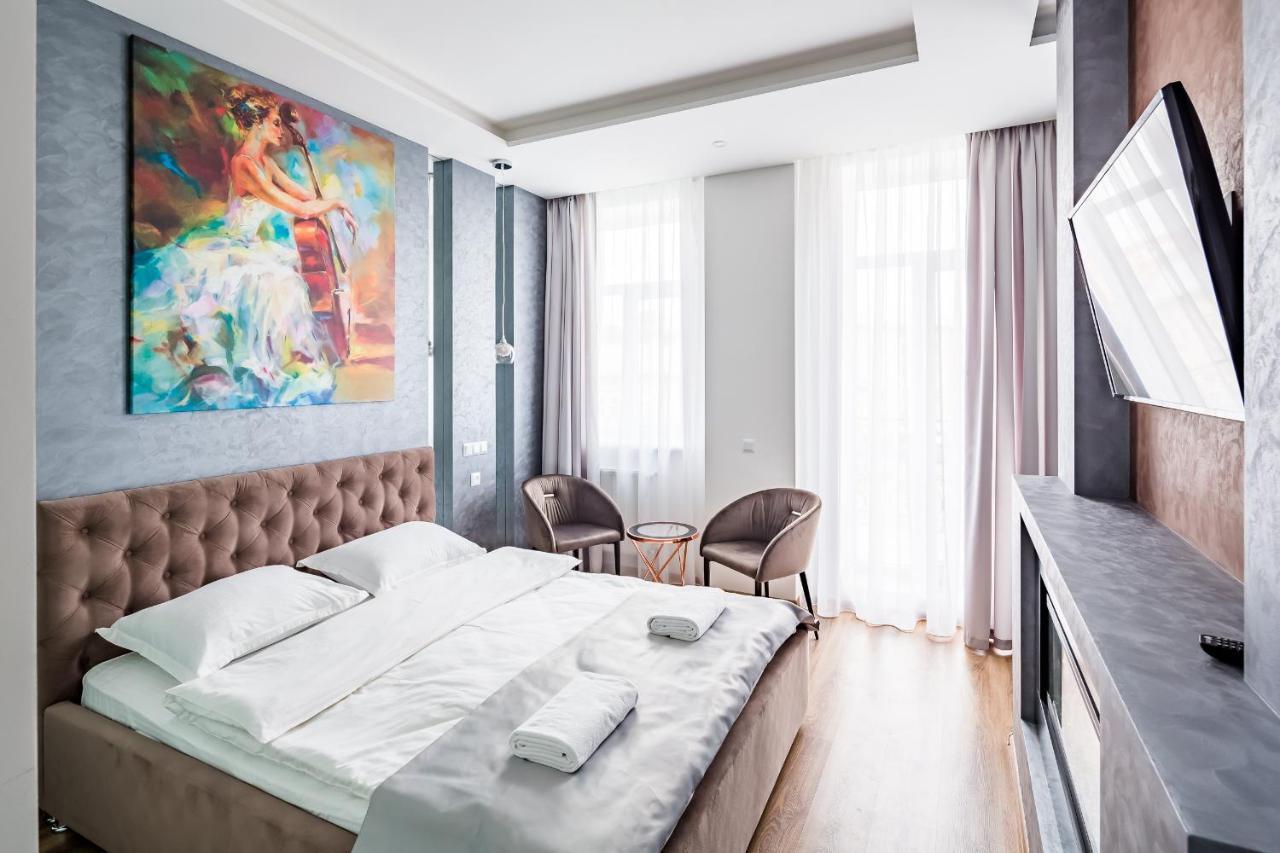 Royal Premier Apartment Lviv Bagian luar foto