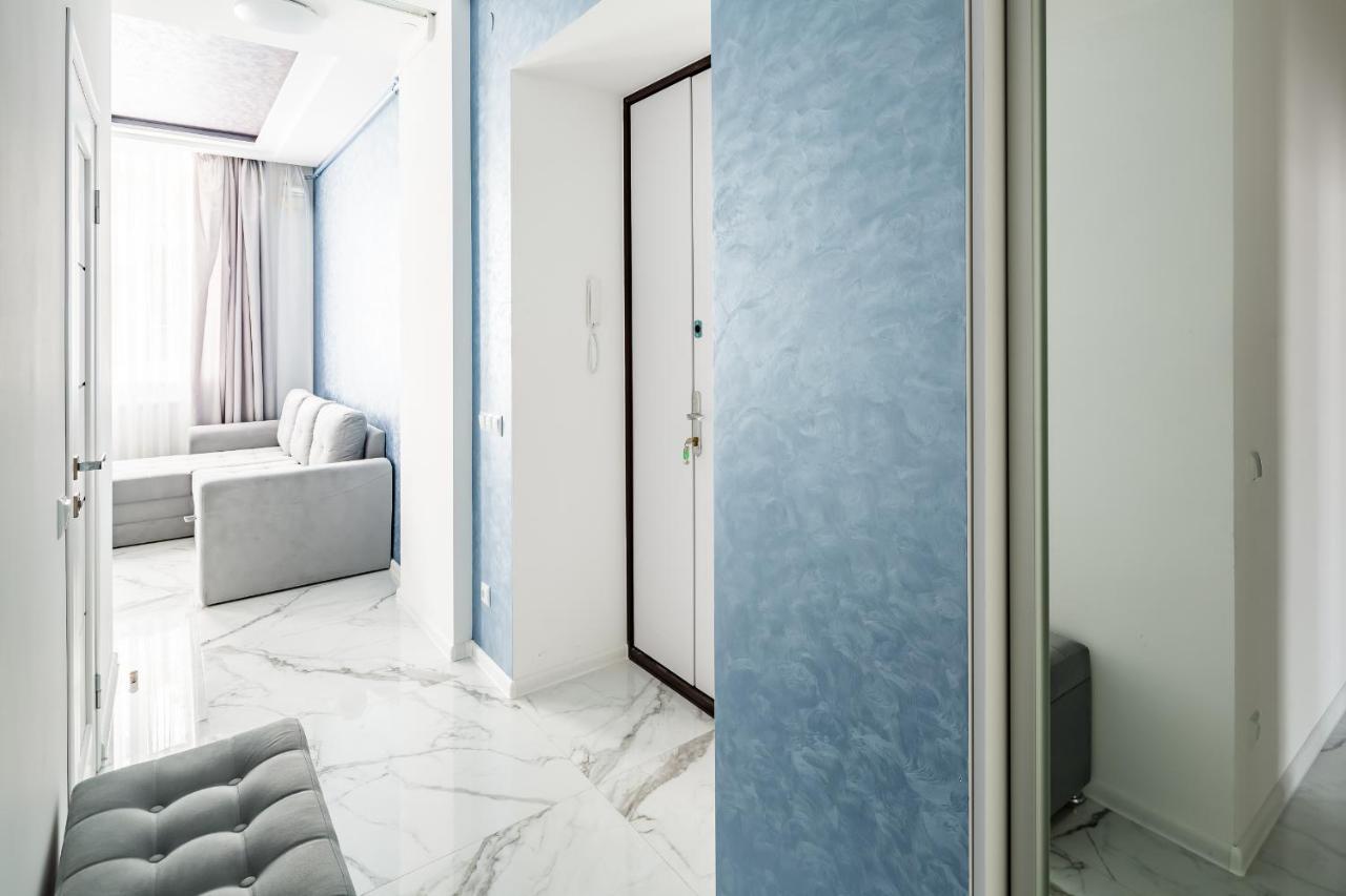 Royal Premier Apartment Lviv Bagian luar foto