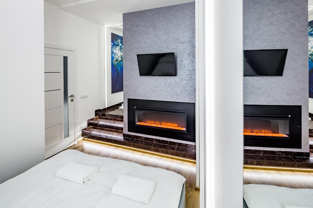 Royal Premier Apartment Lviv Bagian luar foto
