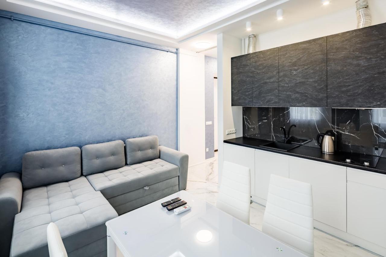 Royal Premier Apartment Lviv Bagian luar foto