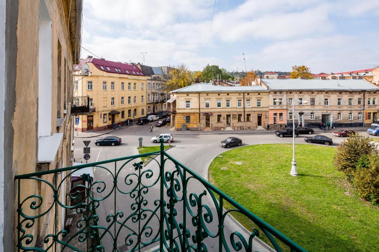 Royal Premier Apartment Lviv Bagian luar foto