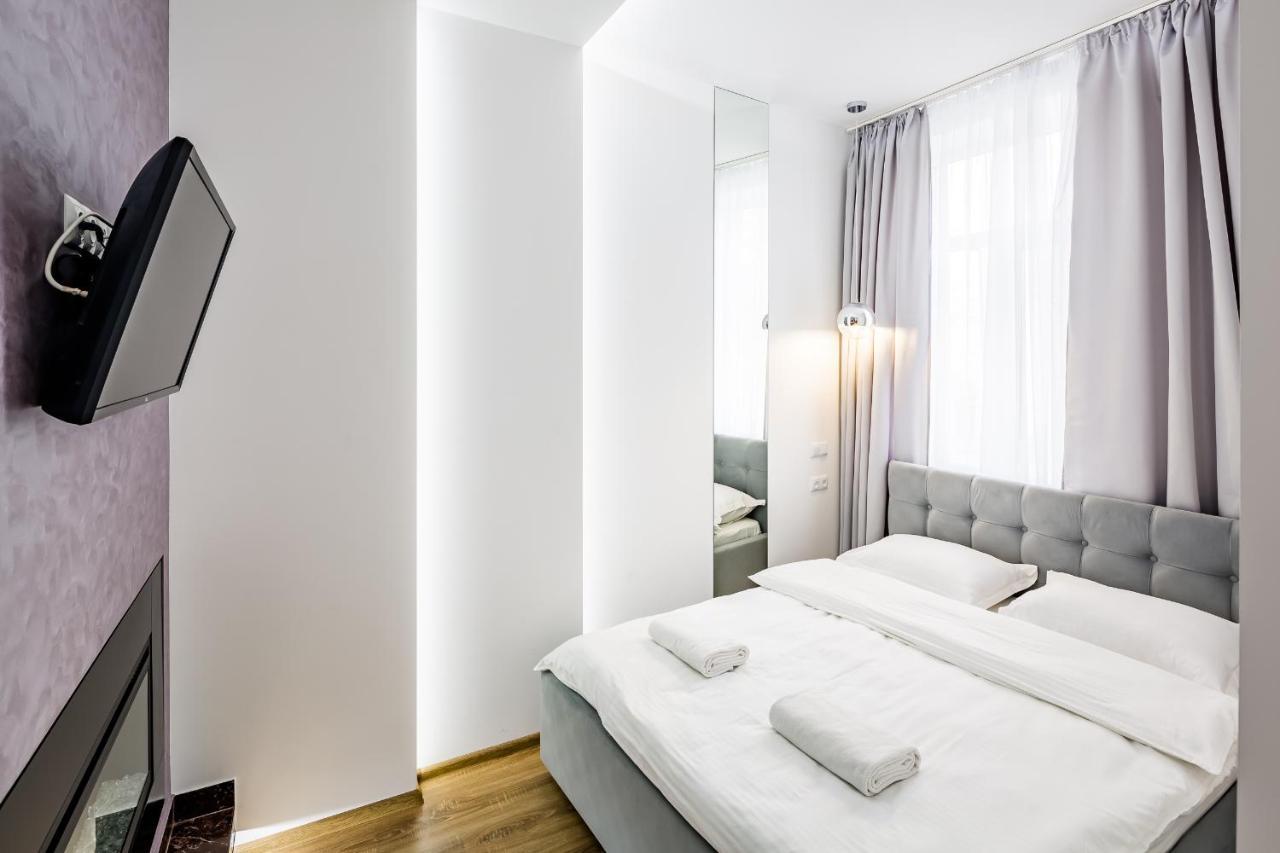 Royal Premier Apartment Lviv Bagian luar foto