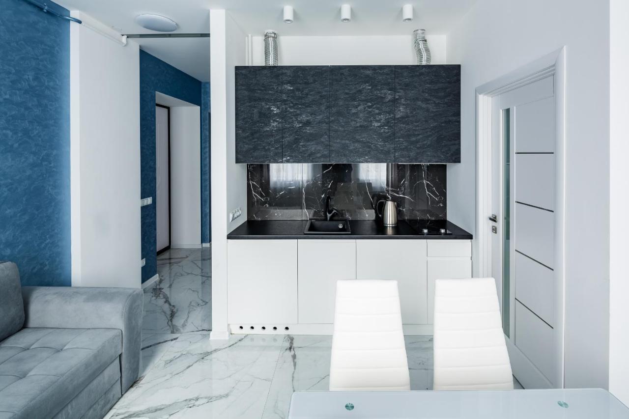 Royal Premier Apartment Lviv Bagian luar foto